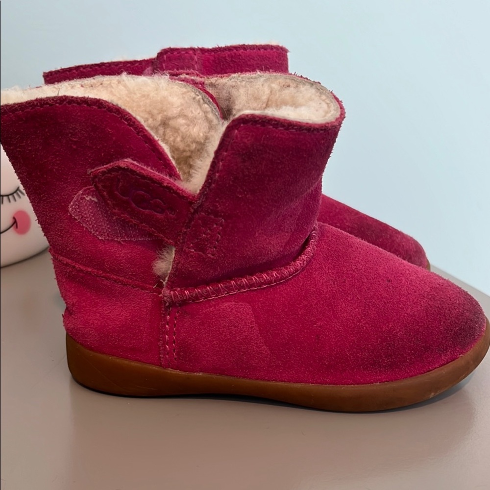 Cozy Kids' Boots in Pink Suede